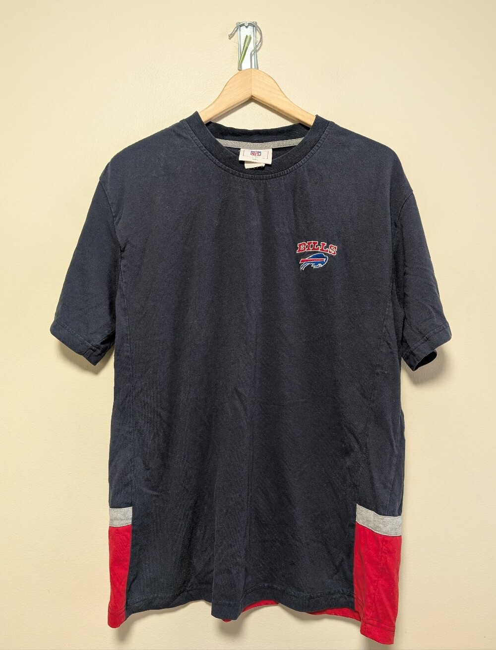 Buffalo Bills NFL Embroidered Colorblock T-Shirt Men's Large Bills Mafia